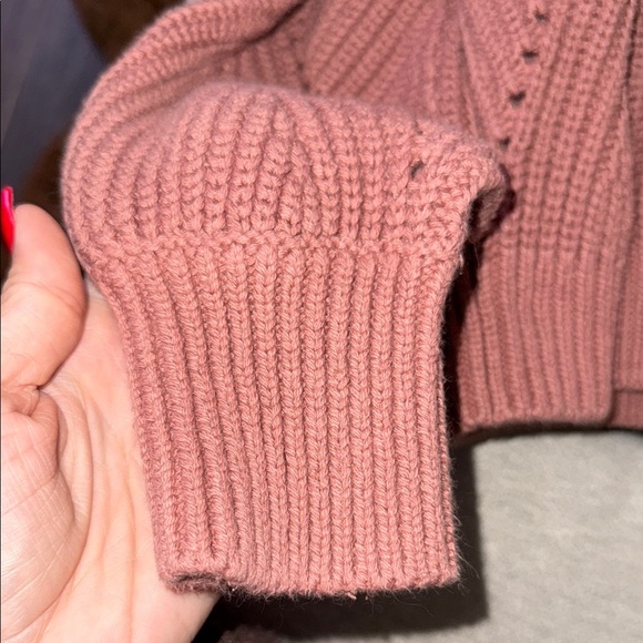 Abercrombie & Fitch Women's Pink Sweater - Picture 3 of 3
